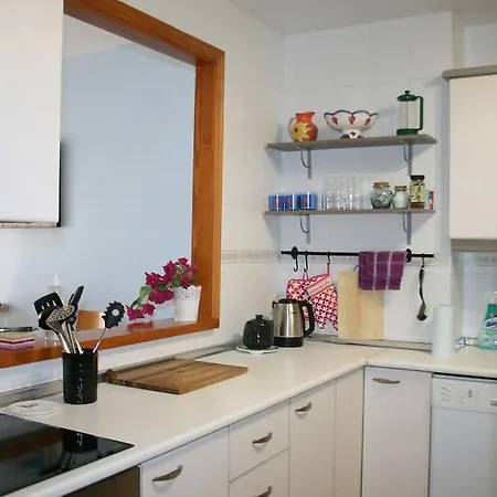Beachside In The Centre Of Apartment *